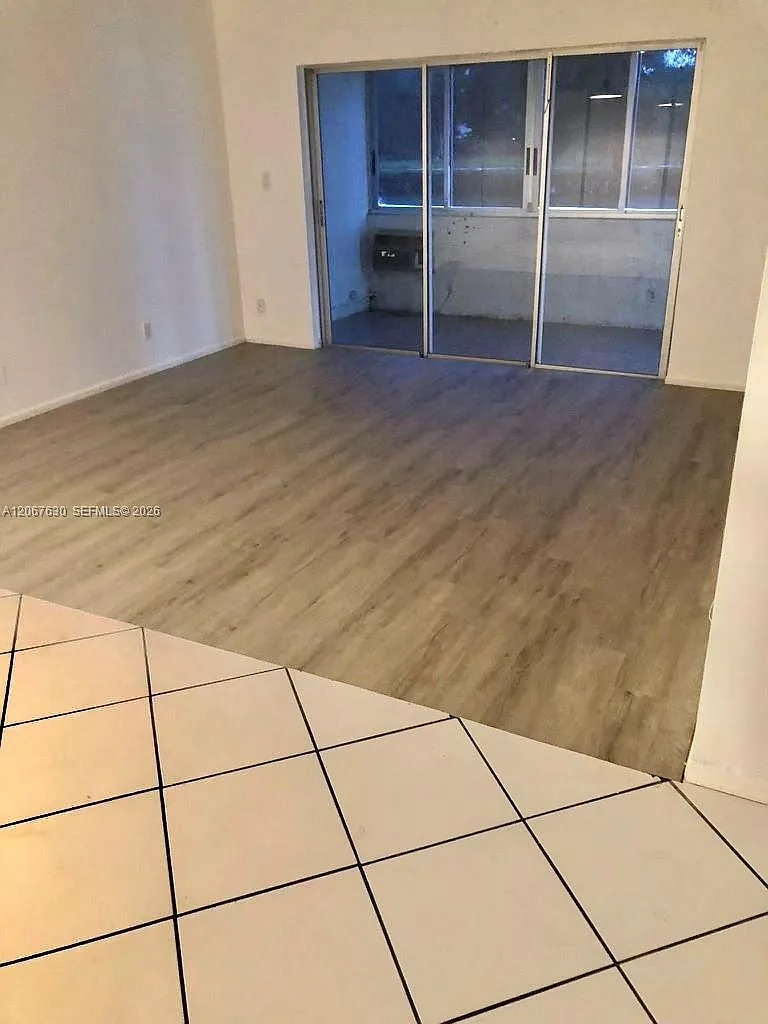 Coral Gardens Condo — Photo 2