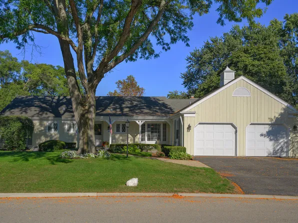1255 Tinker Way, Glenview, IL 60025