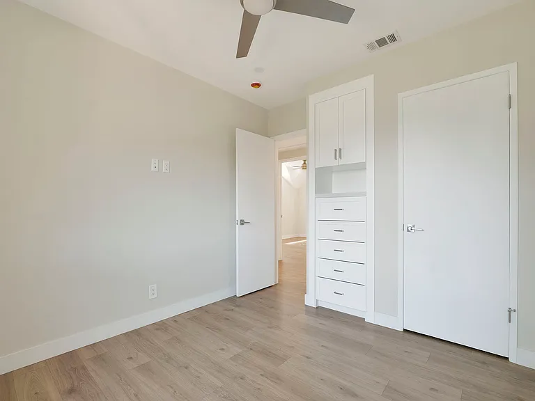 2254 Cross St — Photo 20