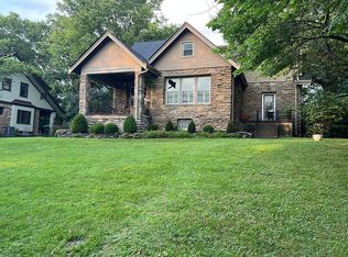 8 Barrington Rd, Fort Wright, KY 41011