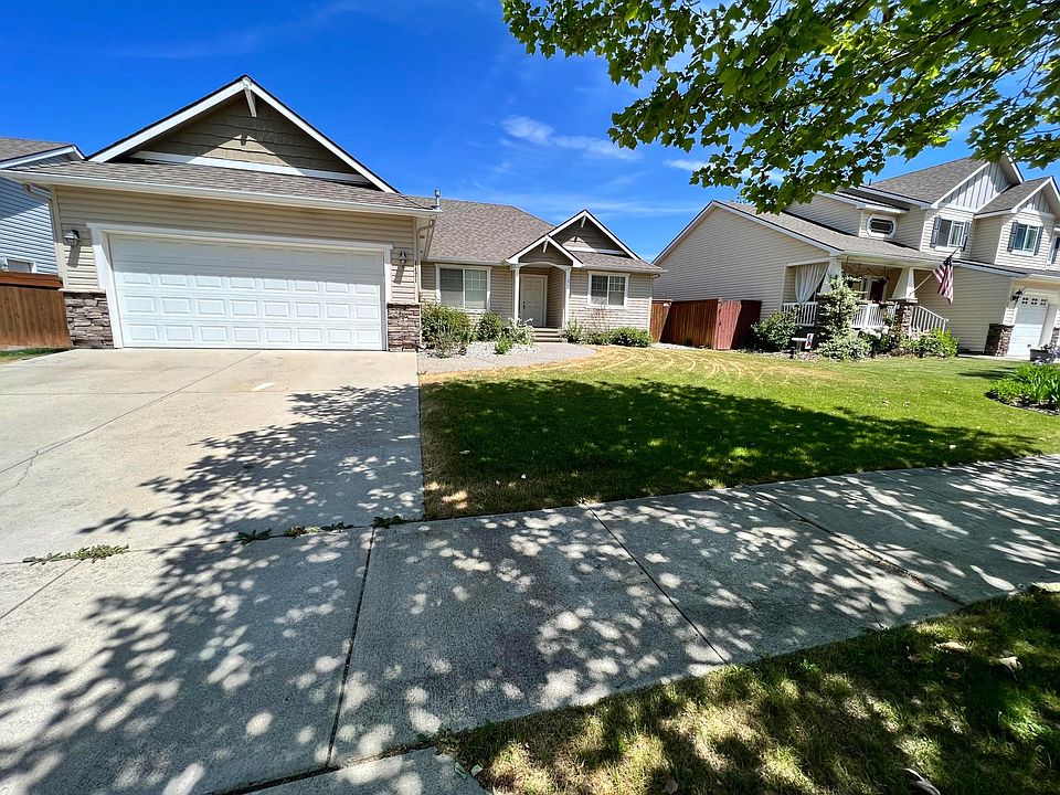 1st image of 1421 W Yaquina Dr
