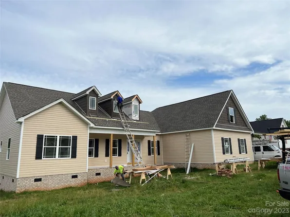 8018 Smooth Stone Ct #71, Clover, SC 29710