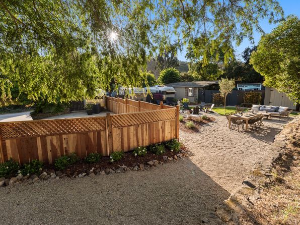 272 N Topanga Canyon Blvd #4