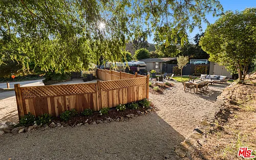 272 N Topanga Canyon Blvd Photo 1