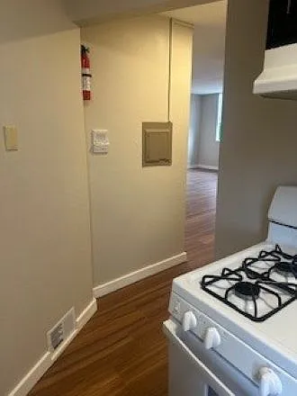 321 Ella St #12 — Photo 6