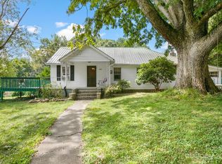 299 Morgan Rd, Candler, NC 28715