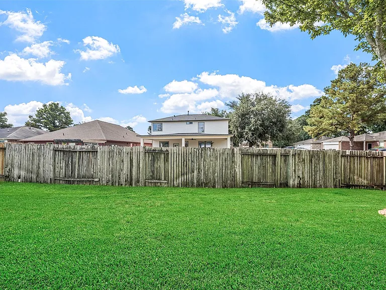923 Shirefield Ln — Photo 34