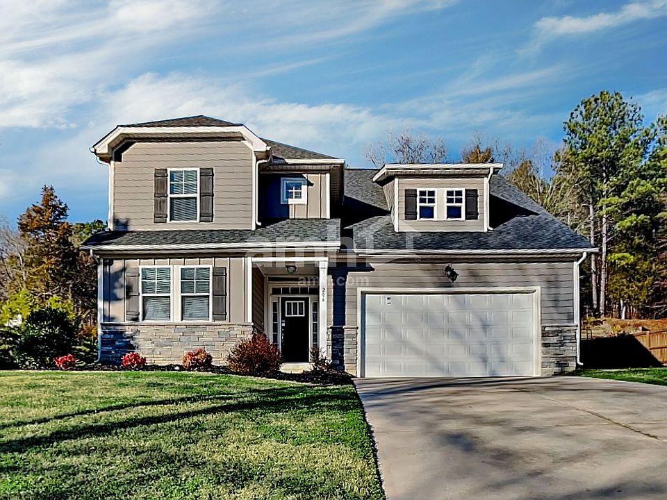 1st image of 206 S Fork Ln