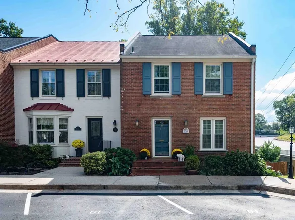 8261 Taunton Pl, Springfield, VA 22152