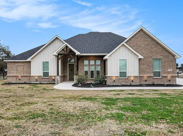 378 Oak Meadow Ln, Weatherford, TX 76085