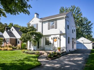 1053 Lake Grove Ave SE, East Grand Rapids, MI 49506