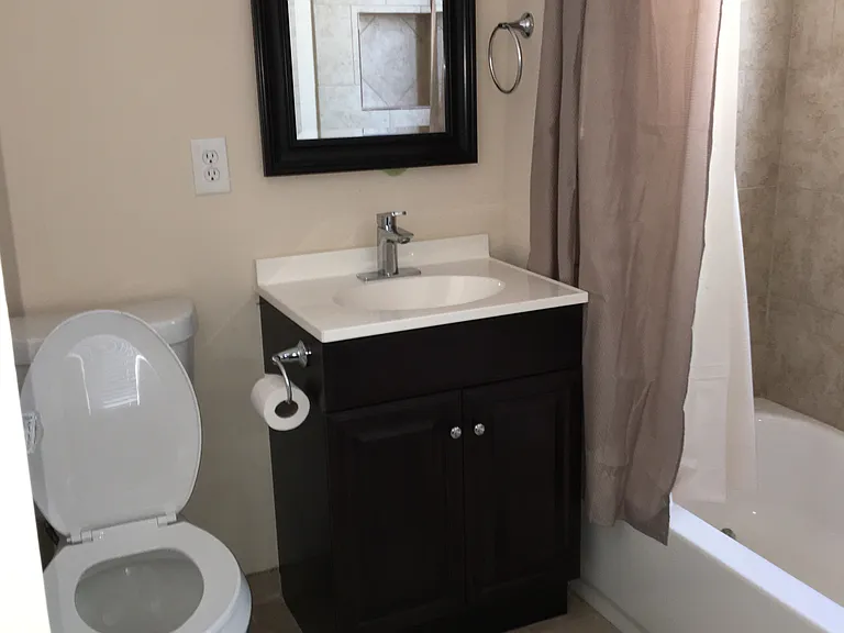 1631 Richmond Ave #2 — Photo 5