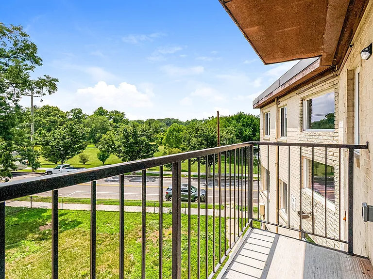 4016 Livingston Rd SE — Photo 37