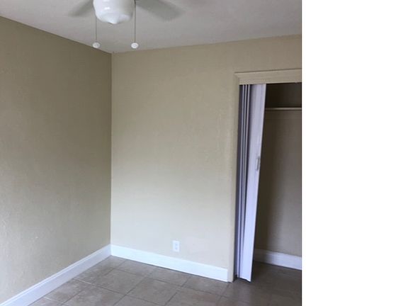 4th image of 22 SW 6th Ave APT 19