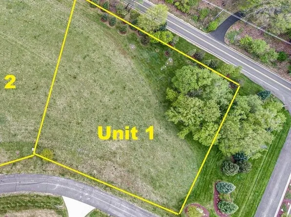 4900 Nantucket Dr #1, Jackson, MI 49201