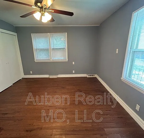 3823 Bell St #A — Photo 20