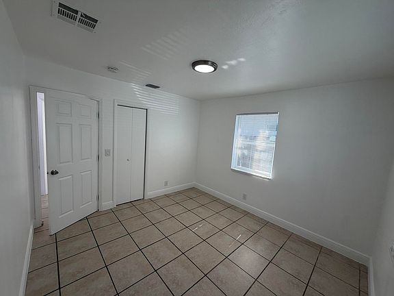 5th image of 1021 Henrietta Ave