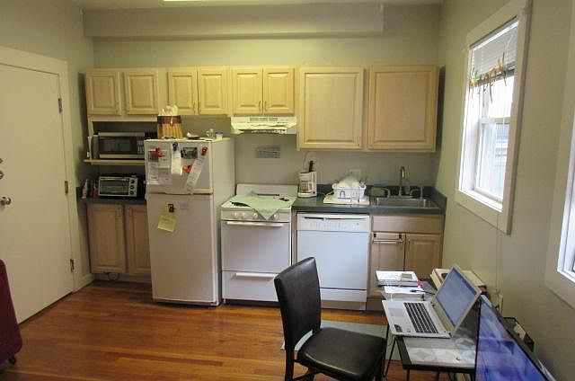 2nd image of 20 John F Kennedy St #20