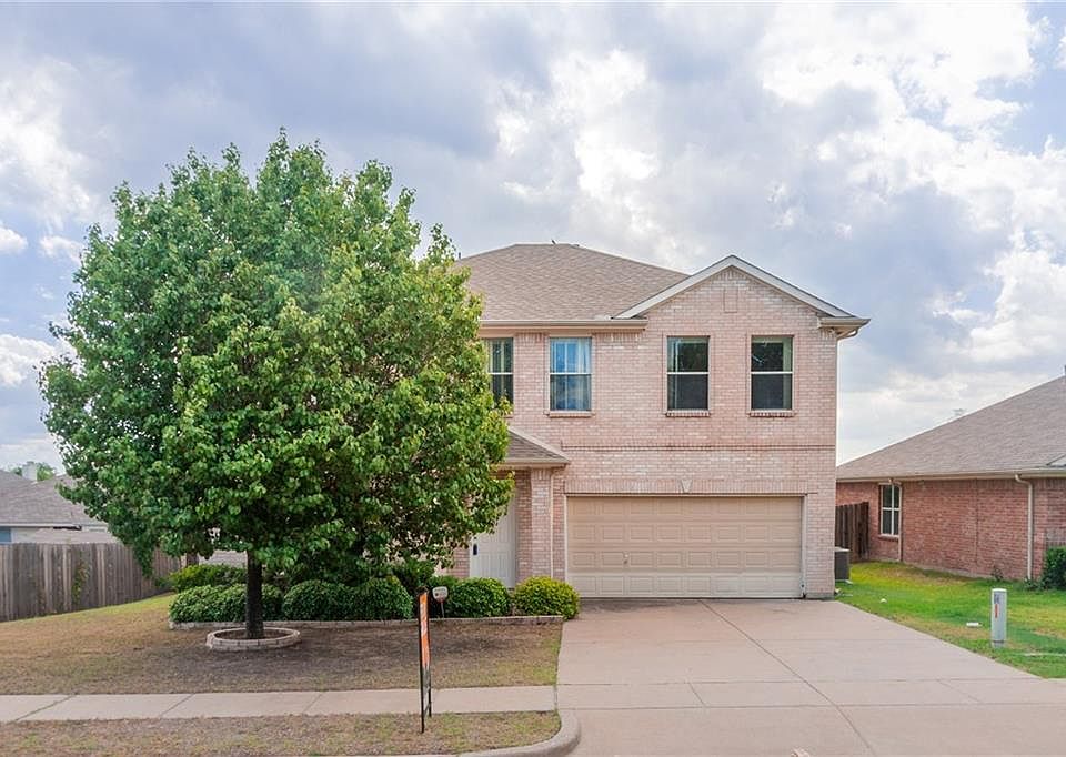 1st image of 3513 Lake Hill Ln