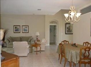 19208 Autumn Woods Ave, Tampa, FL 33647