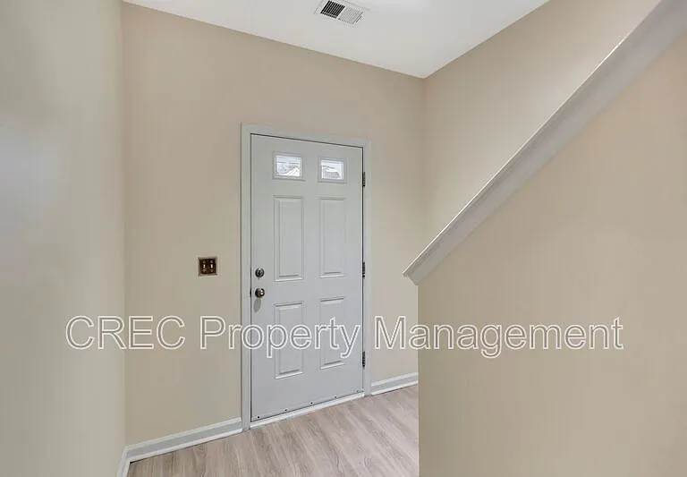 140 Buchanan Cir — Photo 5