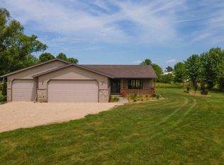 W1372 County Road X, Berlin, WI 54923
