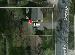 4391 Onyx Dr, Eagan, MN 55122