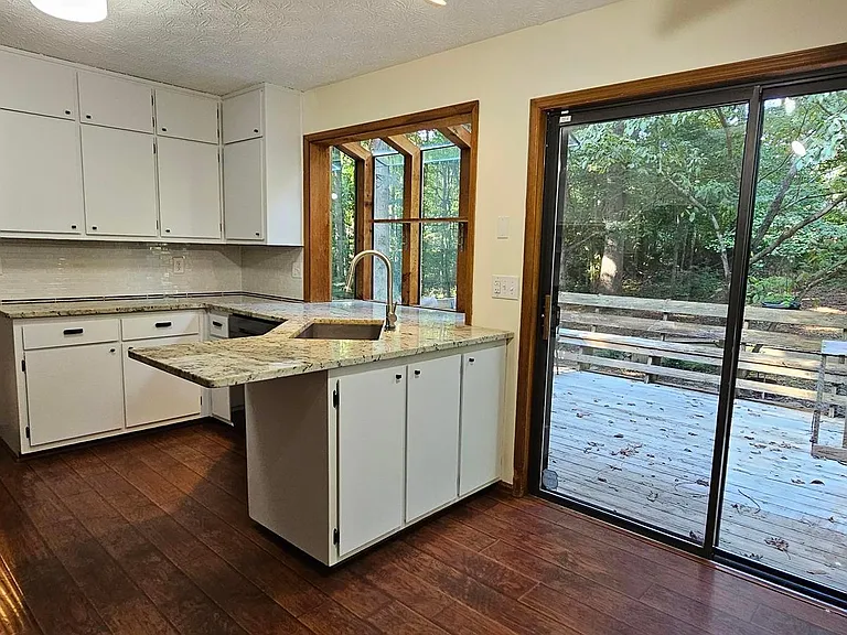 5053 Mackinac Dr — Photo 36