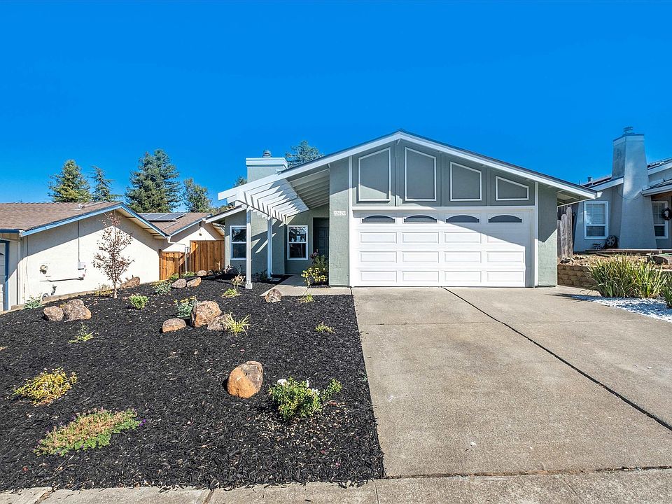 1st image of 22620 Valley Brook Ct