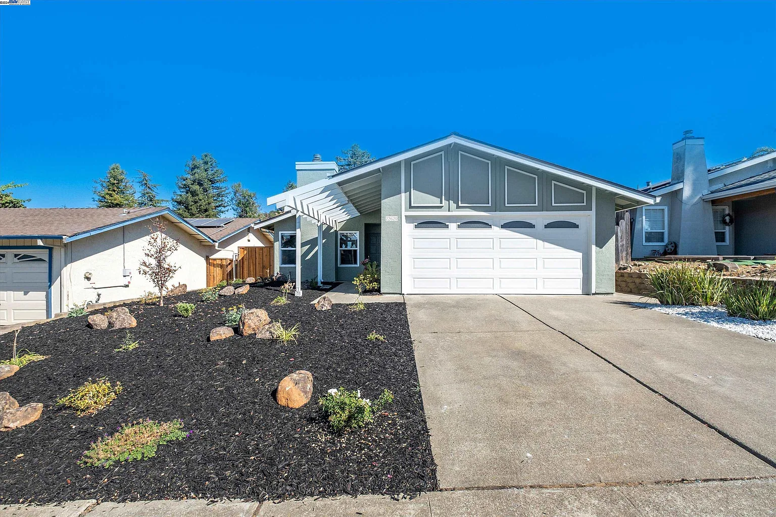 22620 Valley Brook Ct photo 1