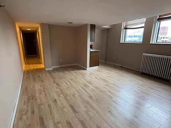 5th image of 313 N 3rd Ave E #402