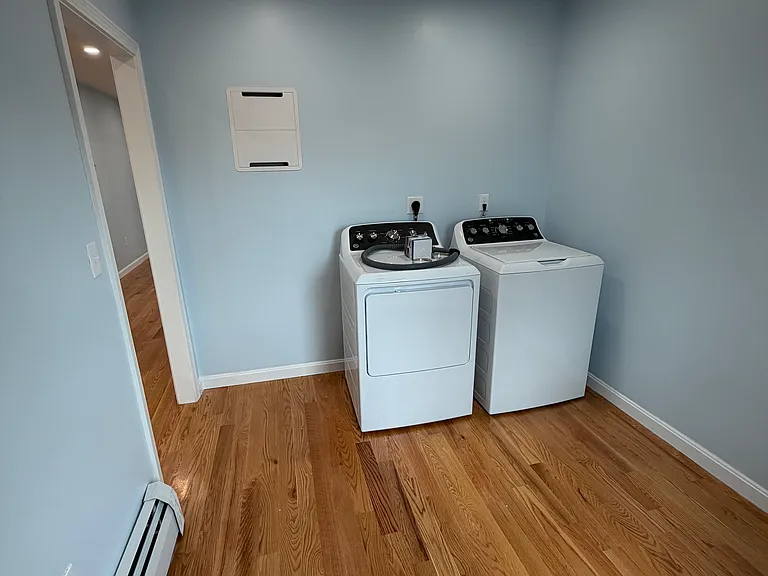 57 Oak Island St #2 — Photo 18