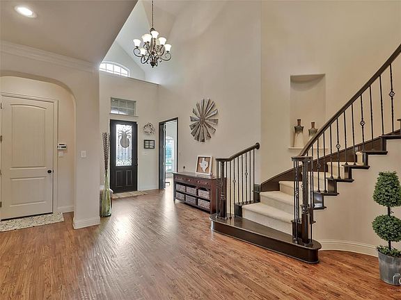 3rd image of 1851 Sweetwater Ln