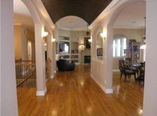 4400 NE De La Mar Cir, Lees Summit, MO 64064