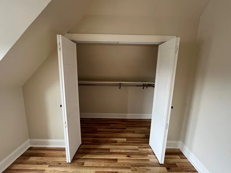 211 Amber St #2 — Photo 8