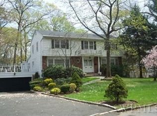 133 Kingsbury Rd, New Rochelle, NY 10804