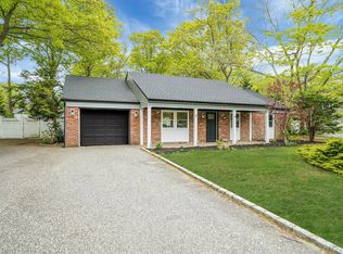 41 Winside Lane, Coram, NY 11727