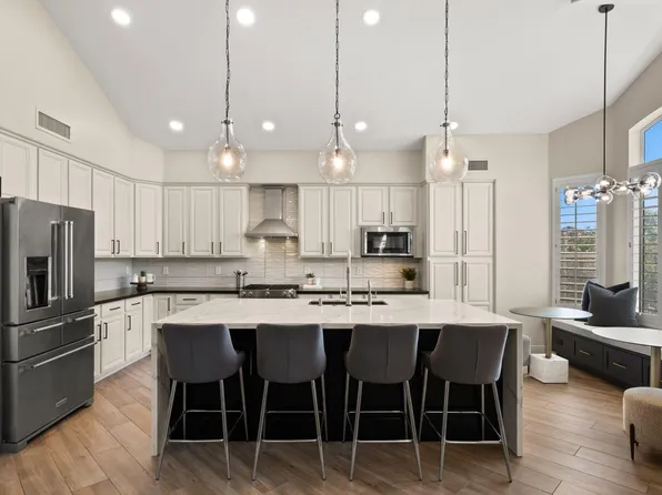 16214 S 1ST Street, Phoenix, AZ 85048