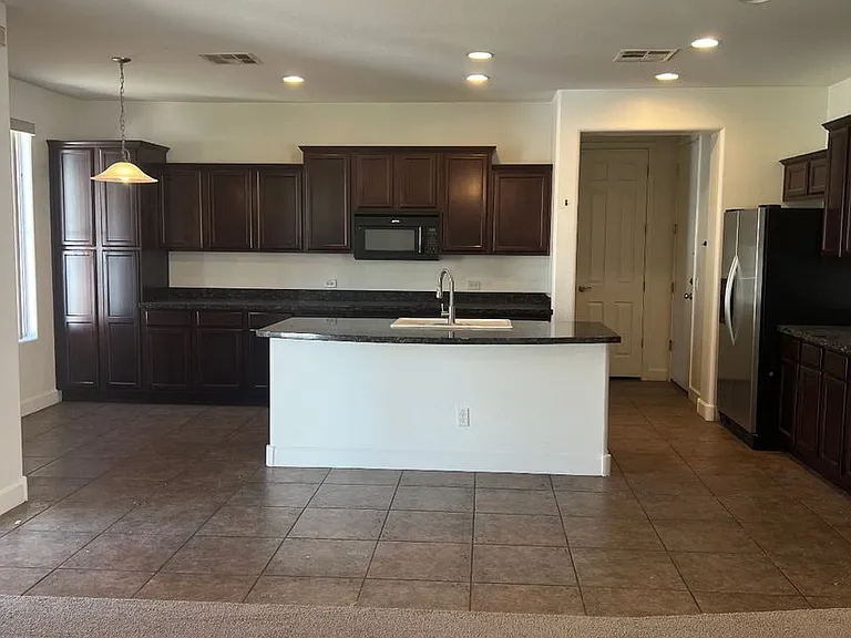 3302 E Jasper Dr — Photo 16