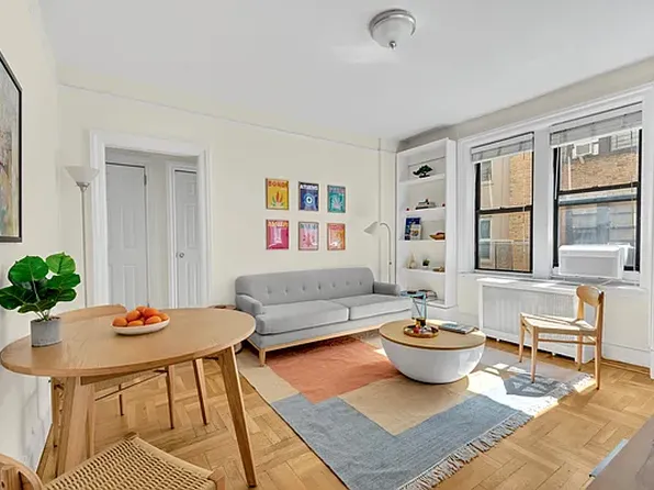 315 E 77th St APT 4E, New York, NY 10075