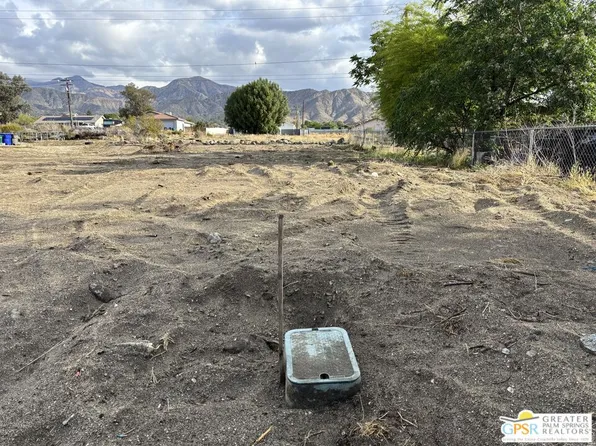 49574 Paradise Ave, Morongo Valley, CA 92256