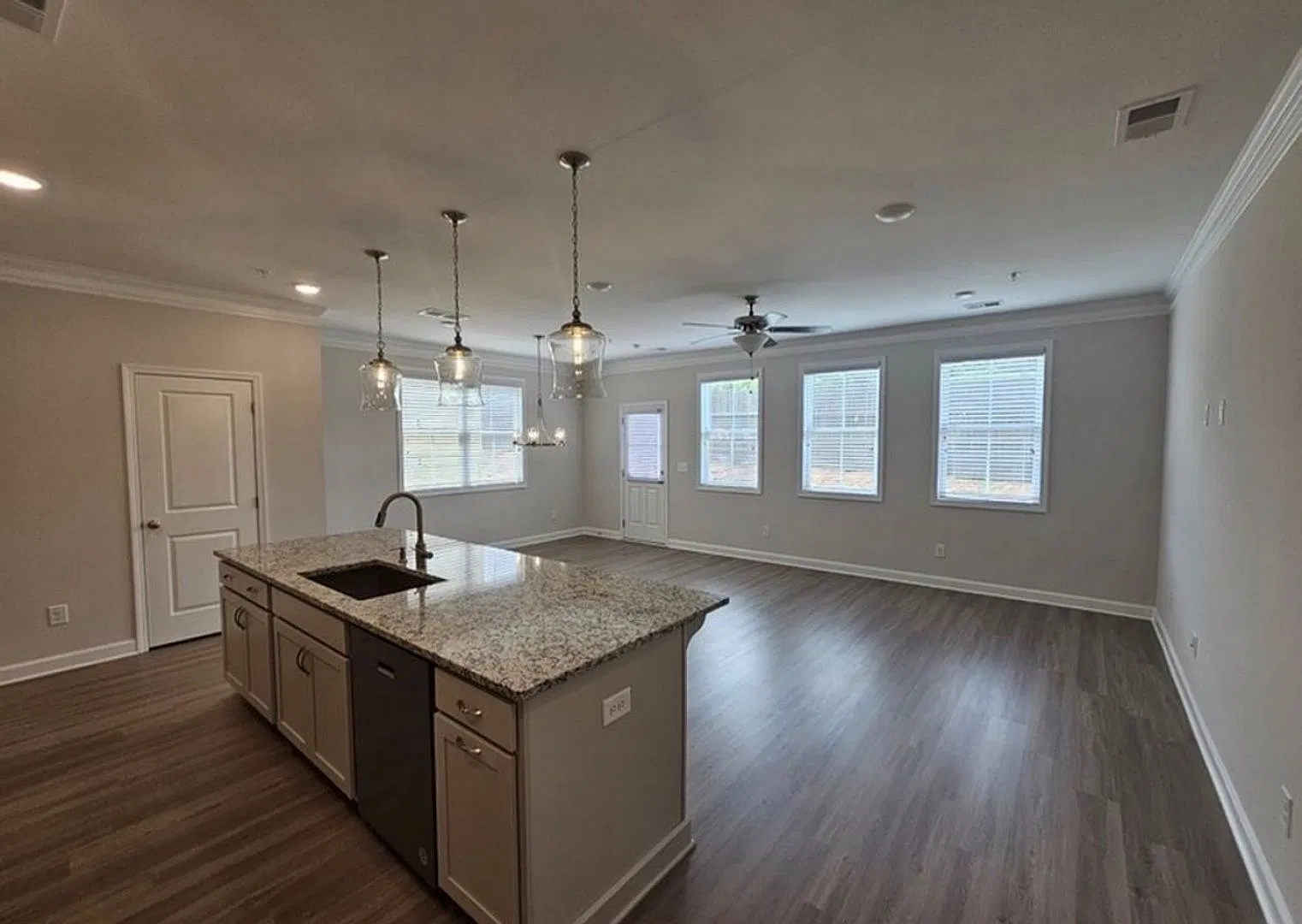 Coming Soon! 3-Bedroom, 2.5 Bath Single Family for Rent in Marietta, GA | Two Car- Garage & Moder... — Photo 2
