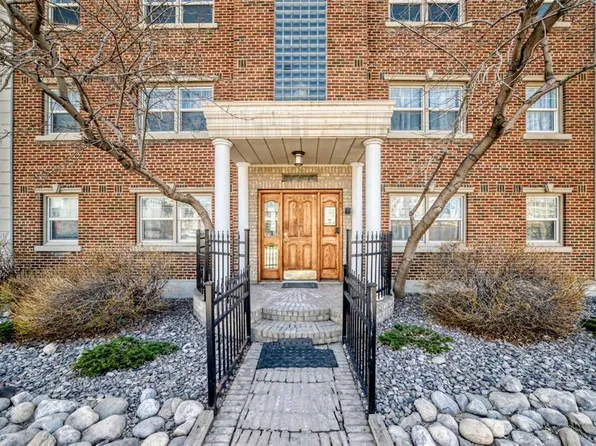 1125 NW 17th Ave SW #5, Calgary, AB T2T 0B5