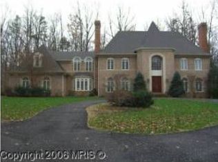 7109 Sylvan Glen Ln, Fairfax Station, VA 22039