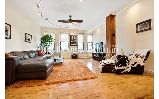 Sold by Douglas Elliman | media 14