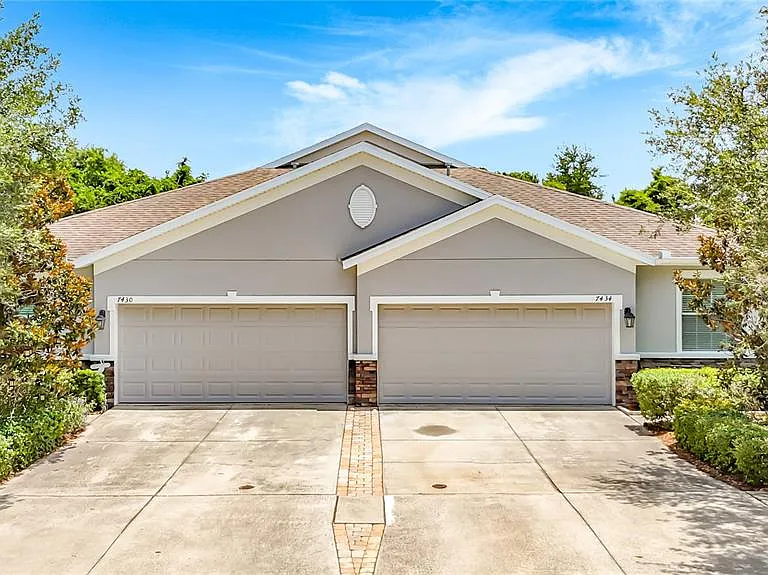 7434 Surrey Pines Dr — Photo 3