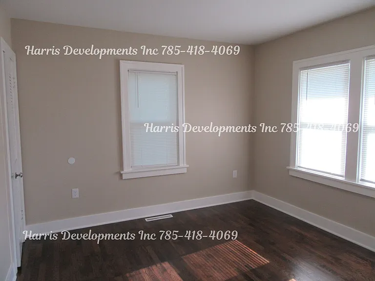 1237 S Cedar St — Photo 11