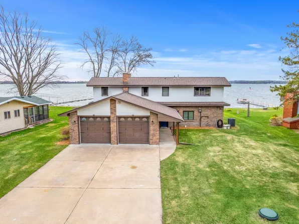 51715 Belle Isle Dr, Rush City, MN 55069