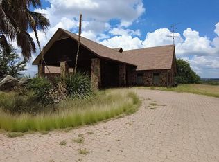 520 H J Ranch Rd, Fredericksburg, TX 78624