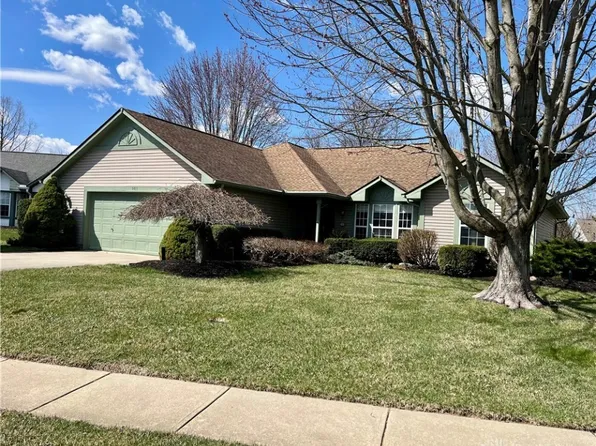 105 Buckcreek Ct, Englewood, OH 45322